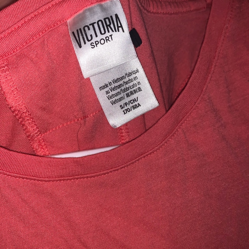 VS WORK OUT TOP! - Picture 3 of 4
